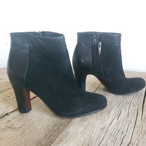 Sam Edelman Shay Black Ankle Booties